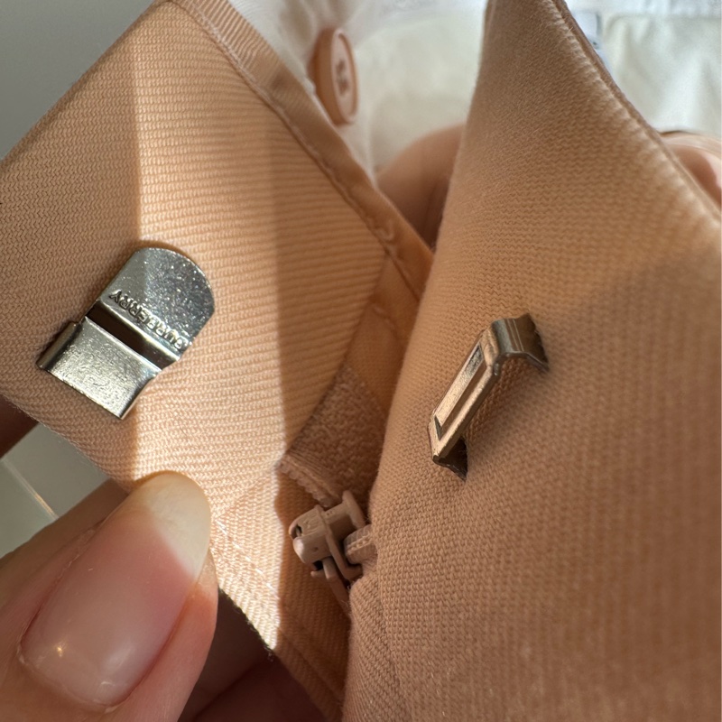 Burberry 粉橘色TB短褲-12