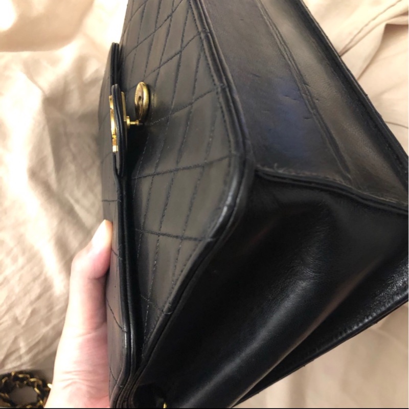 香奈兒 古董包 Chanel Vintage 22cm 羊皮 斜背包 側肩包-3