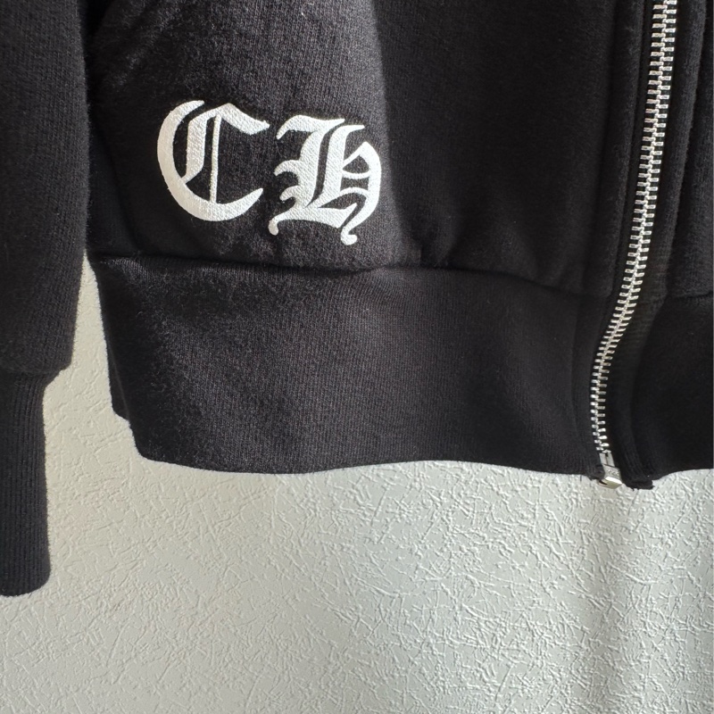 克羅心 紫嘴唇黑帽外套-13