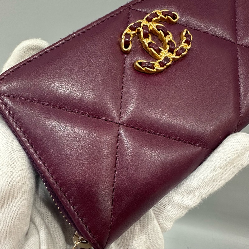 Chanel Ap0948 深紫色羊皮色雙C拉鏈中長夾 19-3