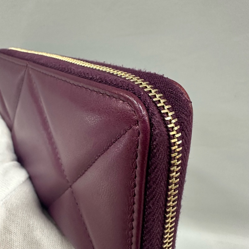 Chanel Ap0948 深紫色羊皮色雙C拉鏈中長夾 19-11