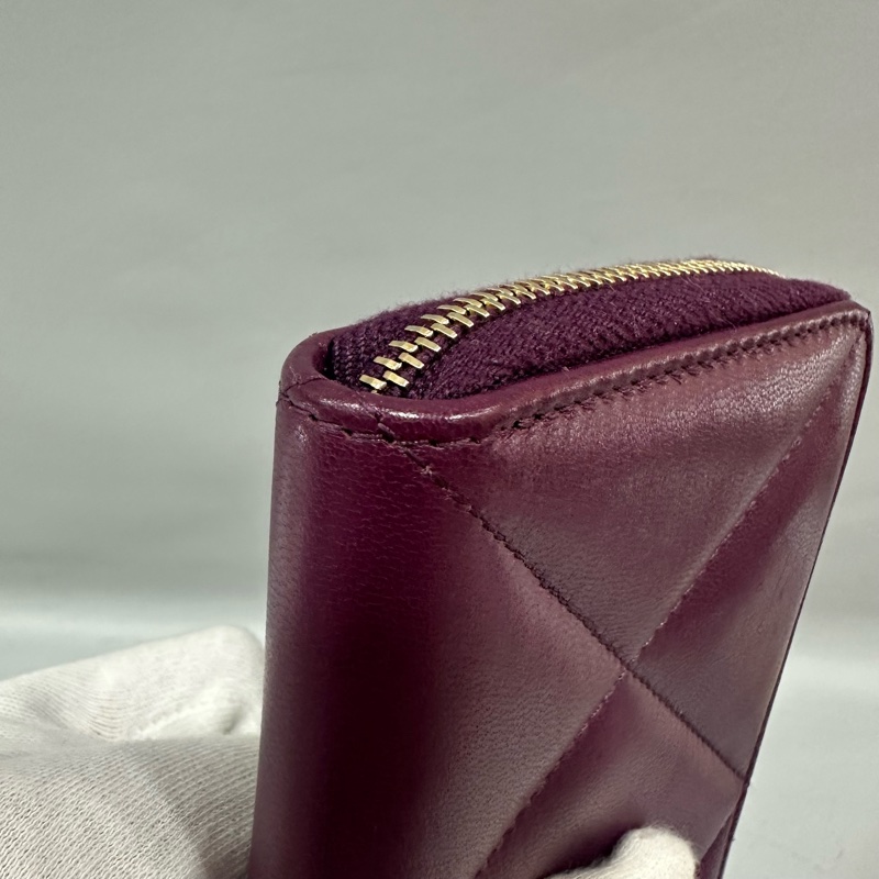 Chanel Ap0948 深紫色羊皮色雙C拉鏈中長夾 19-22