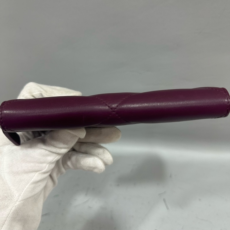 Chanel Ap0948 深紫色羊皮色雙C拉鏈中長夾 19-27