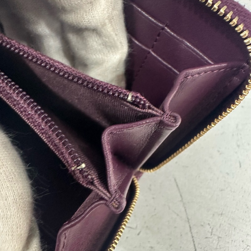 Chanel Ap0948 深紫色羊皮色雙C拉鏈中長夾 19-39