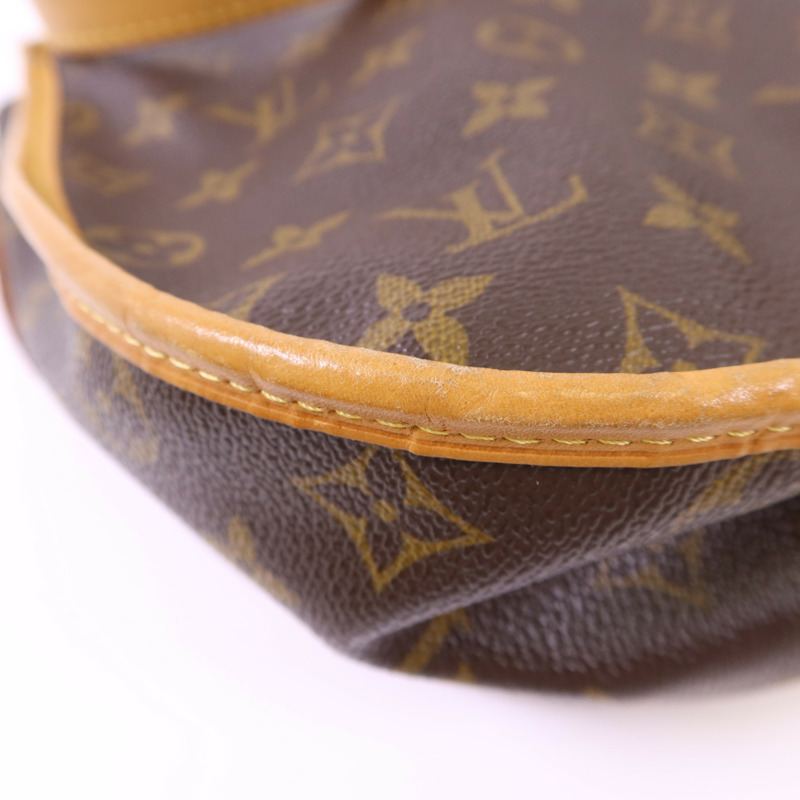 LOUIS VUITTON Monogram Menilmontant MM金扣肩背袋棕色-15