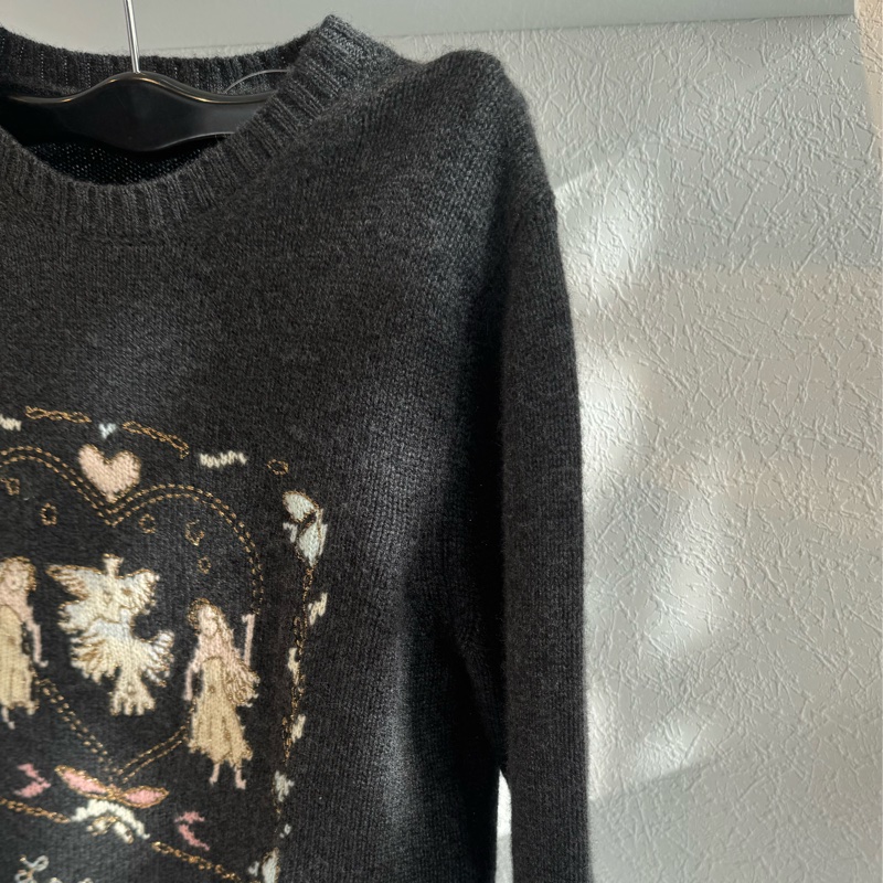 Dior深灰色小天使短版長袖上衣-4