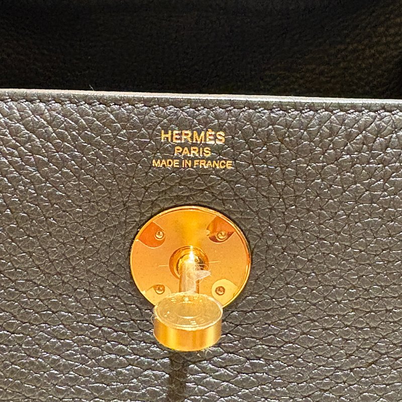 【現貨｜快速出貨】Hermès 愛馬仕 Lindy 26｜黑色金釦｜U刻 2022 年｜Taurillon Clemence 小牛皮-14