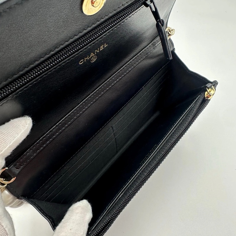 Chanel香奈兒黑色 Maxi Pearls 珍珠迷你鏈條錢包-5