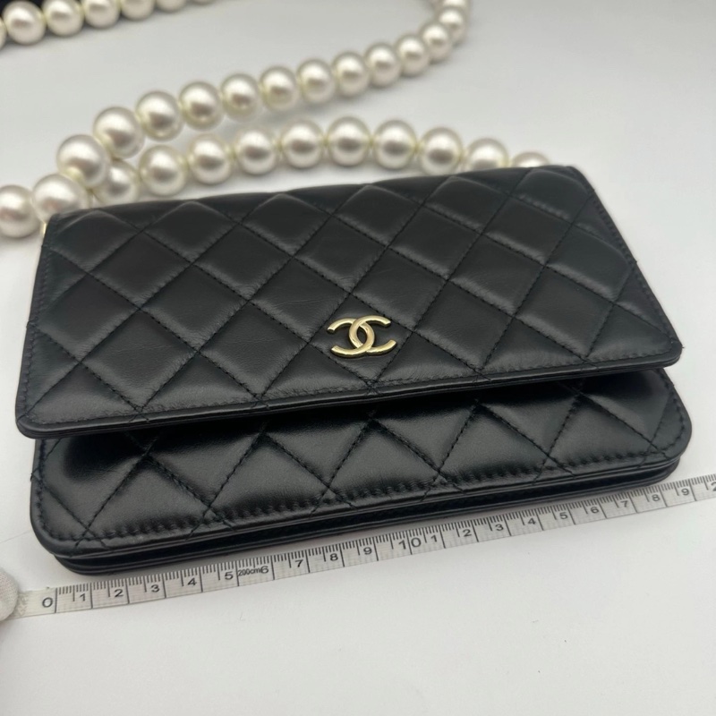 Chanel香奈兒黑色 Maxi Pearls 珍珠迷你鏈條錢包-8