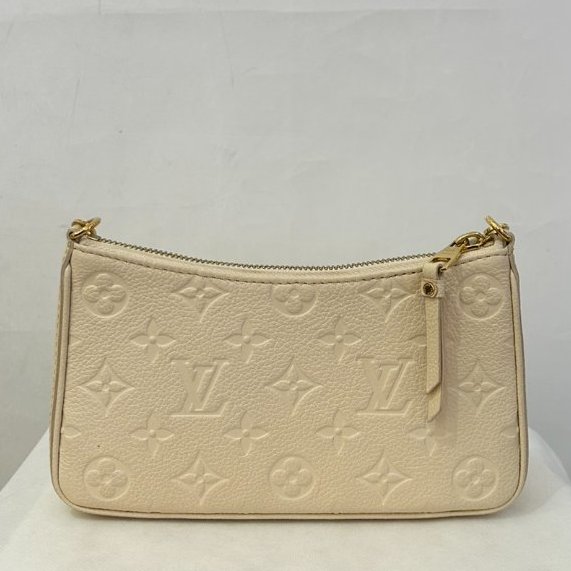 LV米白壓紋腋下包-2