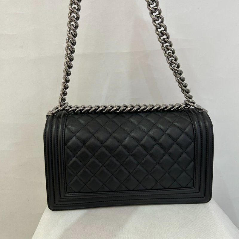 CHANEL黑牛皮菱格銀鍊BOY 25CM-2