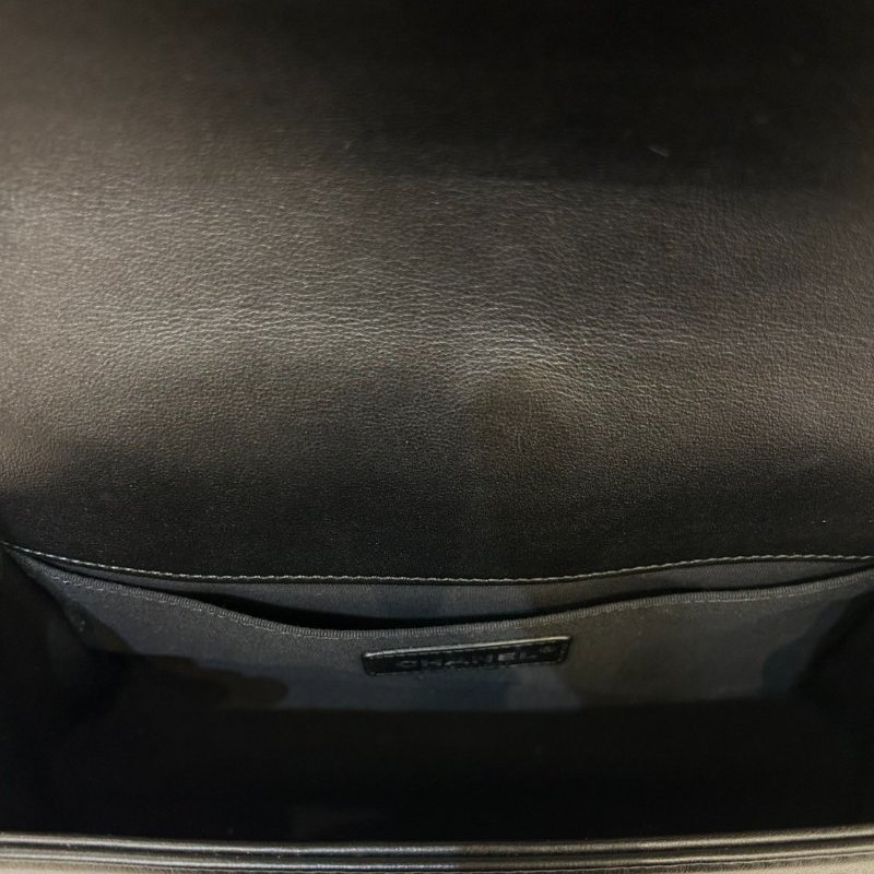 CHANEL黑牛皮菱格銀鍊BOY 25CM-7