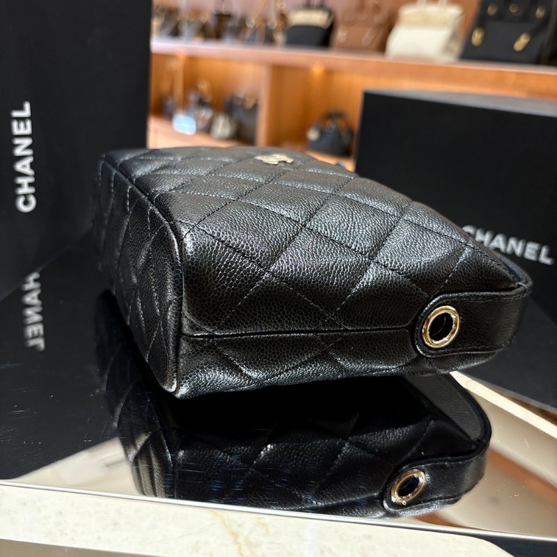 【現貨｜快速出貨】Chanel Mini Hobo Bag 25｜黑色 銀釦 小牛皮金鍊｜晶片款 2025年新款-3