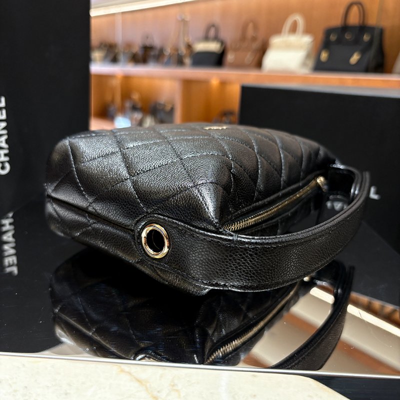 【現貨｜快速出貨】Chanel Mini Hobo Bag 25｜黑色 銀釦 小牛皮金鍊｜晶片款 2025年新款-4