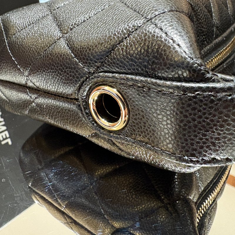 【現貨｜快速出貨】Chanel Mini Hobo Bag 25｜黑色 銀釦 小牛皮金鍊｜晶片款 2025年新款-12