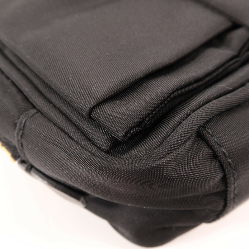 PRADA 尼龍Shoulder Bag金扣肩背袋-9