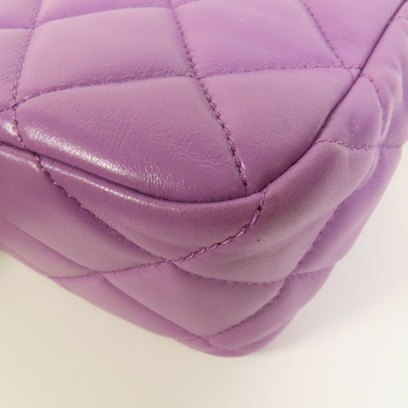 CHANEL 羊皮皮革Pick Me Up Hobo Bag金扣肩背袋-11