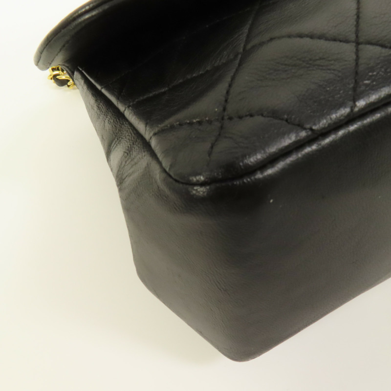 CHANEL 羊皮皮革Vintage Chain Shoulder金扣肩背袋-13