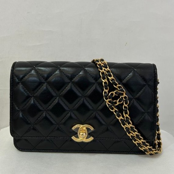 CHANEL黑羊皮金釦轉釦雙鍊WOC-0