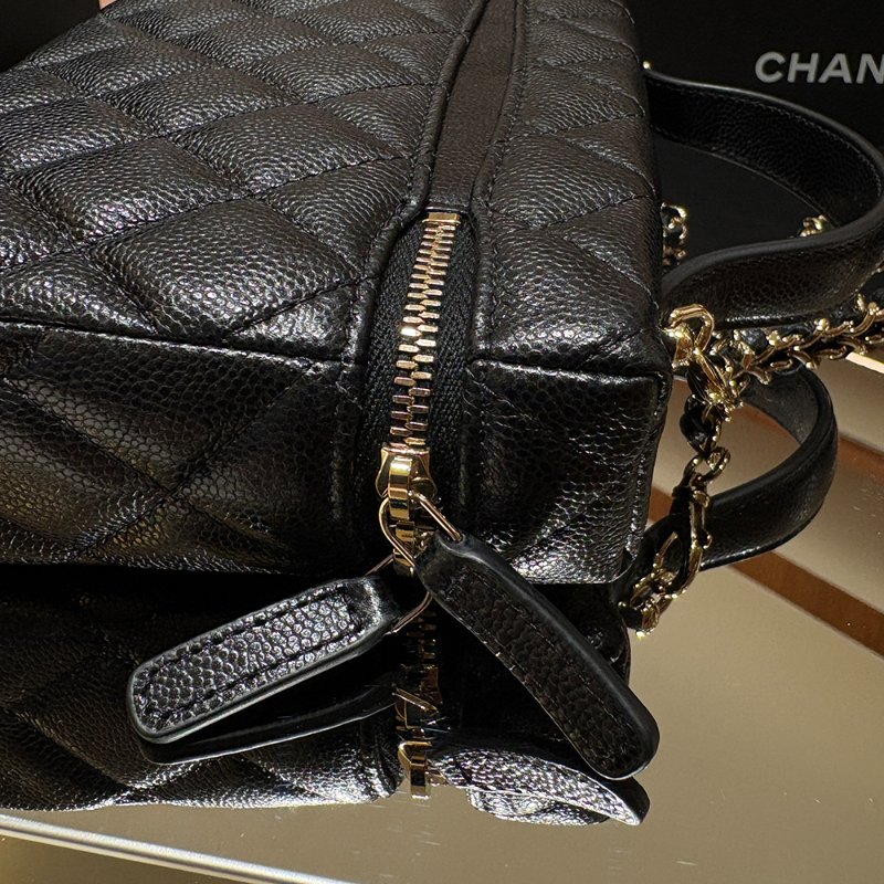 【現貨｜快速出貨】Chanel 25C 19 手把盒子包｜黑色魚子醬牛皮｜經典菱格金鍊斜背包｜-4