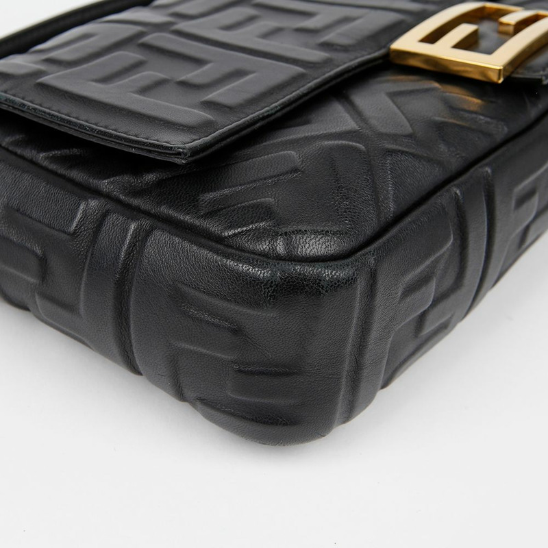 FENDI 8BR600 法國棍中單肩斜背包-11