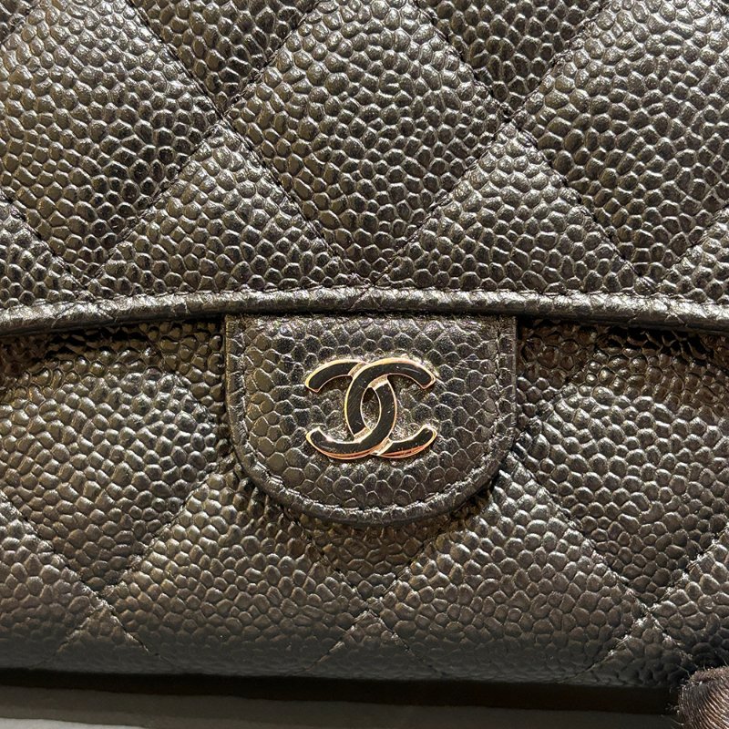 【現貨｜經典百搭】Chanel CF 魚子醬牛皮長夾｜黑色 × 銀釦｜22卡位大容量設計｜2016年｜香奈兒經典CC Logo長夾-9