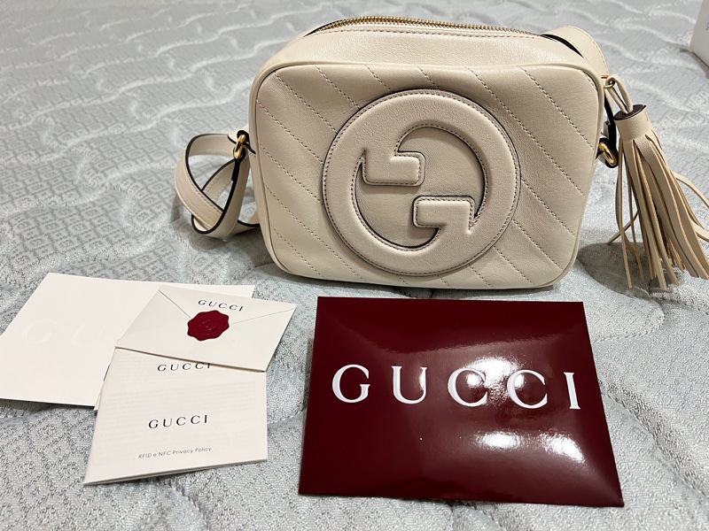 gucci白色皮革雙g相機包 全新（附防塵袋）742360 白色-10