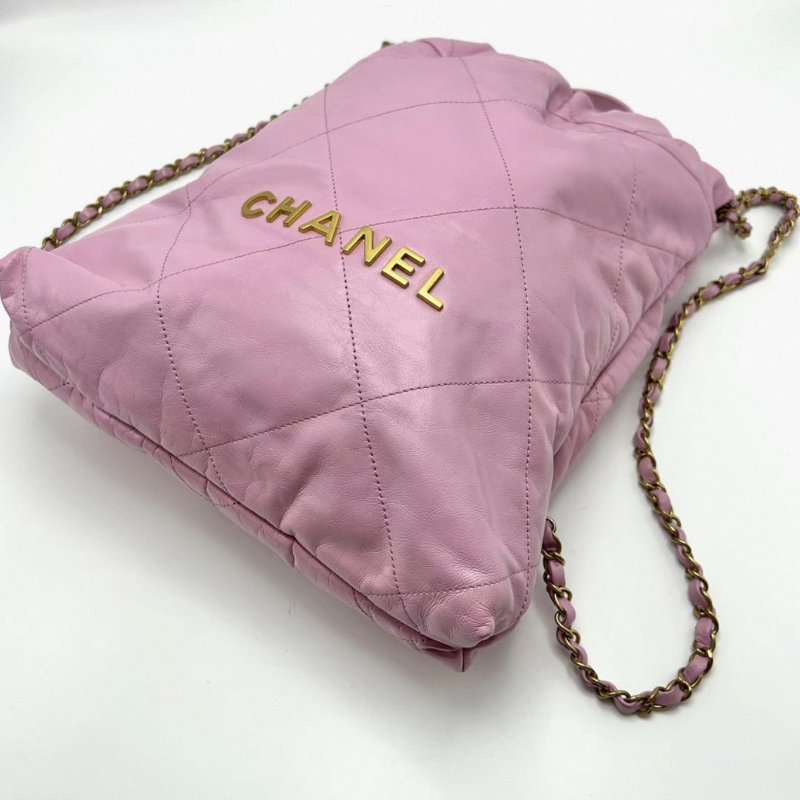 CHANEL 粉色金扣22bag 後背包 28*32*7 98新配件塵袋-2