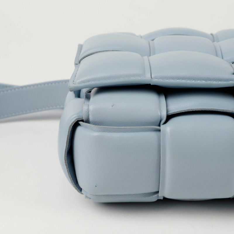 BOTTEGA VENETA 帶襯墊的磁帶單肩斜挎包 591970-6