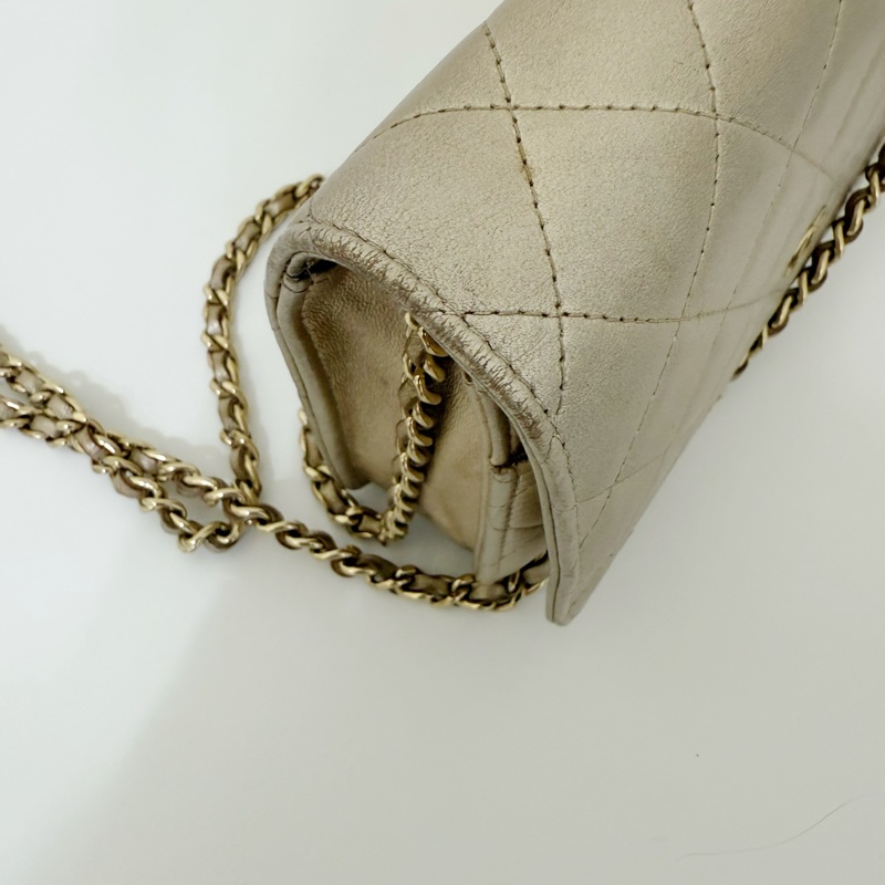 Chanel WOC 經典菱格小羊皮手拿/斜背包-9