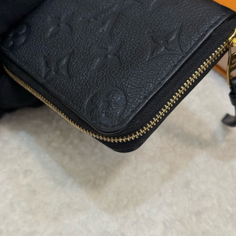 （2024購證全配）Lv黑壓紋拉鍊零錢包✨最新晶片款-7