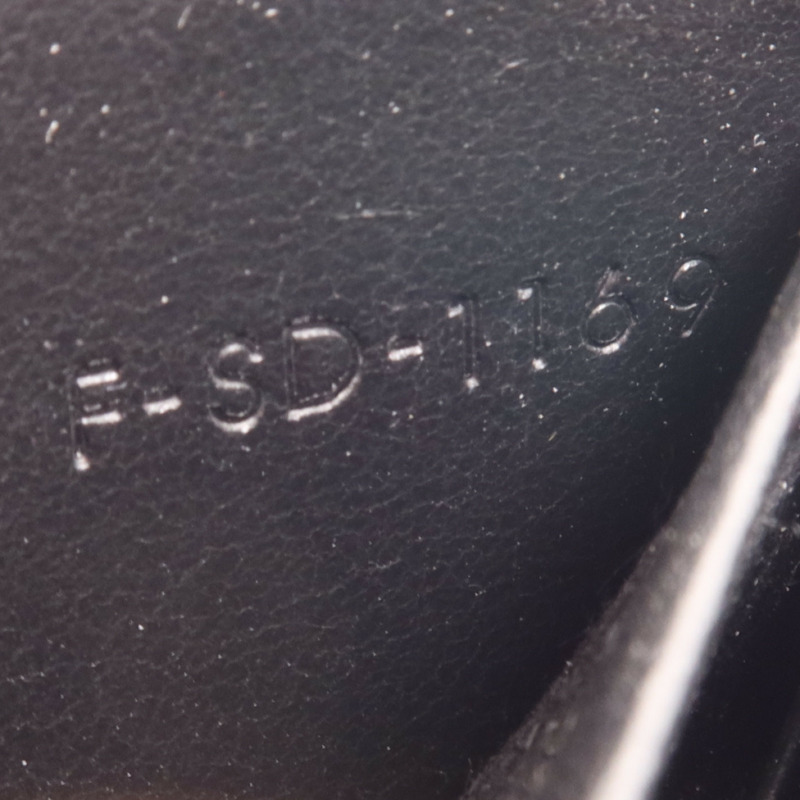 CELINE 牛皮皮革Wallet金扣錢包-7