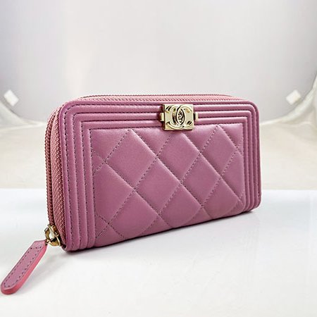 ＊奢華大道國際精品＊【CH0709】CHANEL藕粉色小羊皮 BOY米金釦ㄇ字拉鍊中夾 A80566-2