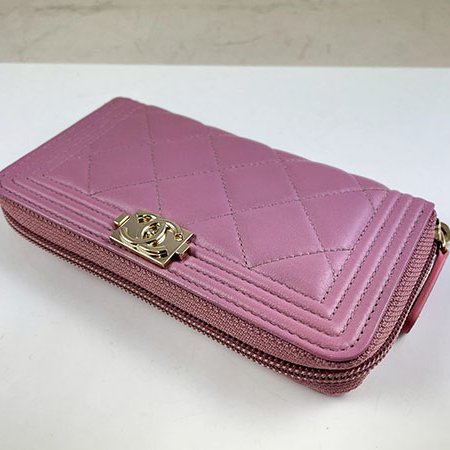 ＊奢華大道國際精品＊【CH0709】CHANEL藕粉色小羊皮 BOY米金釦ㄇ字拉鍊中夾 A80566-13