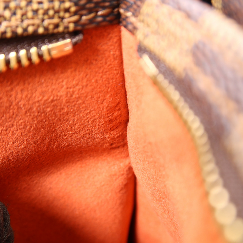 LOUIS VUITTON Damier Aubagne金扣肩背袋-8