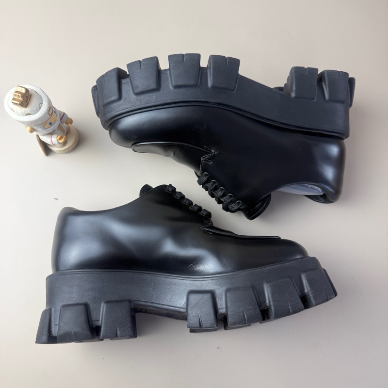 Prada/普拉達 純黑厚底齒輪鞋 37碼 99新 品相完美-2