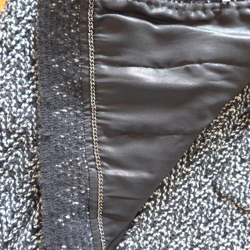 香奈兒 Chanel黑白斜紋羊毛混紡獅子雙C紐扣 外套與裙子（整套出售）-36