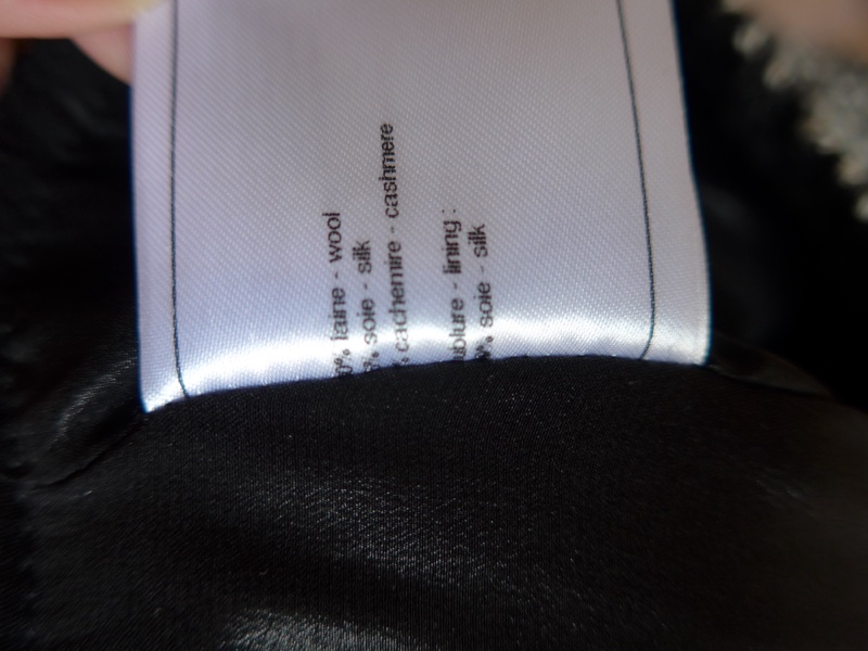 香奈兒 Chanel黑白斜紋羊毛混紡獅子雙C紐扣 外套與裙子（整套出售）-13