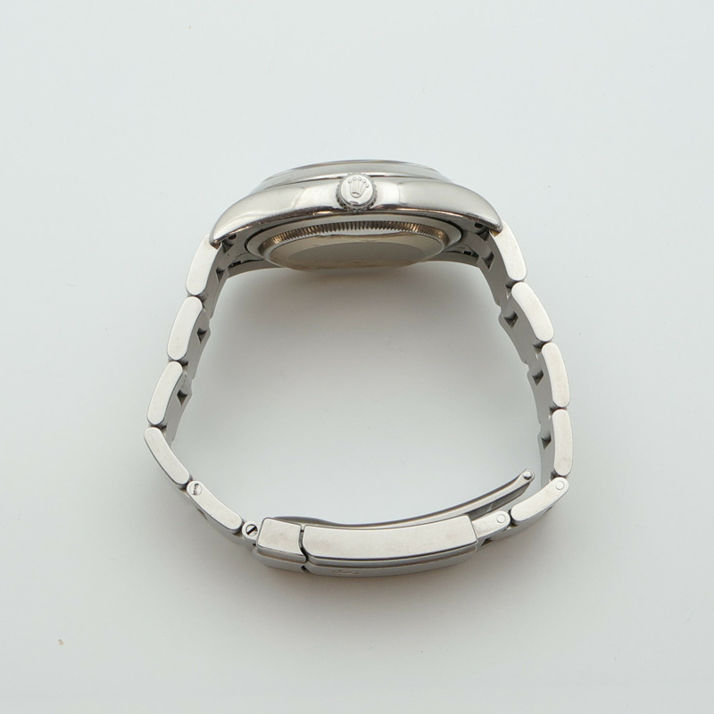 ROLEX Oyster Perpetual 116000-4