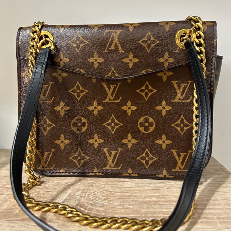 LV 原花passy MM肩斜背包M45592-3