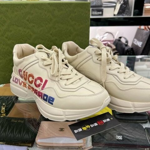 東區正精品㊣GUCCI 703809 全新彩色LOGO亮粉老爹鞋 38.5號 RZ6057