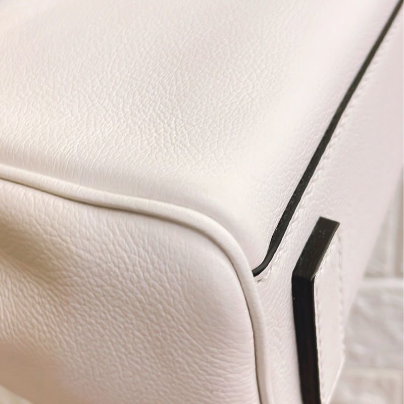 近新閒置平台最低價✨ 范思哲versac 凡賽斯La Medusa top handle 梅杜莎女王頭女王包熊貓配色-11