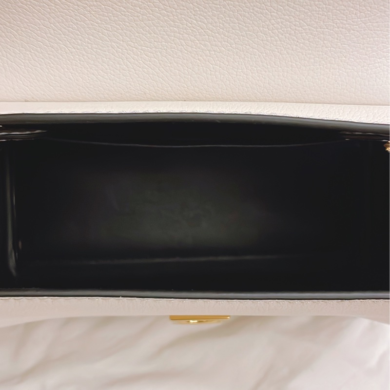 近新閒置平台最低價✨ 范思哲versac 凡賽斯La Medusa top handle 梅杜莎女王頭女王包熊貓配色-14