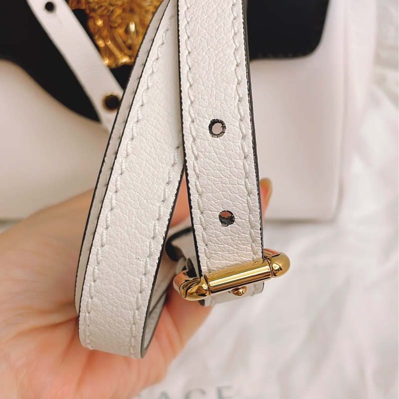 近新閒置平台最低價✨ 范思哲versac 凡賽斯La Medusa top handle 梅杜莎女王頭女王包熊貓配色-16