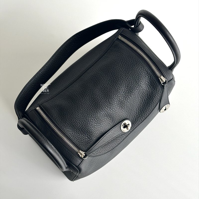 閒置新✨ Hermès 愛馬仕 Lindy 30 黑色銀釦-4