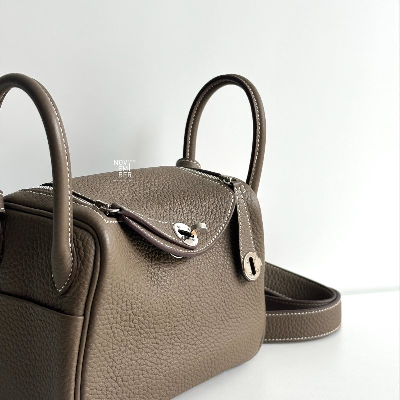 99新🆕 Hermès 愛馬仕 Lindy Mini 大象灰銀釦 二代-2