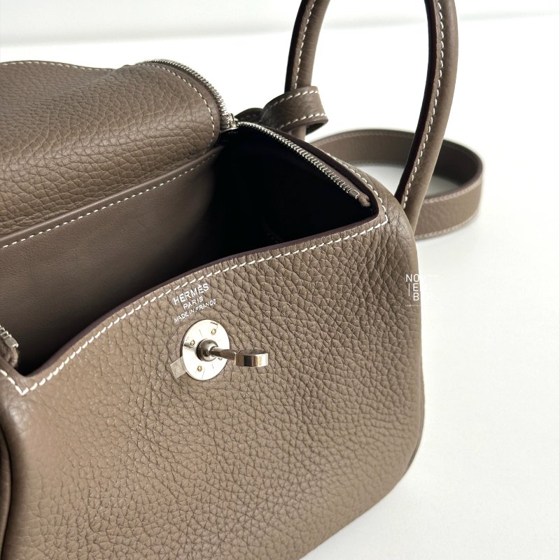 99新🆕 Hermès 愛馬仕 Lindy Mini 大象灰銀釦 二代-6