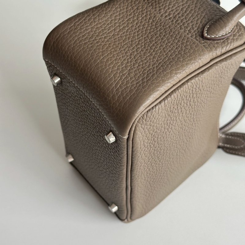 99新🆕 Hermès 愛馬仕 Lindy Mini 大象灰銀釦 二代-10