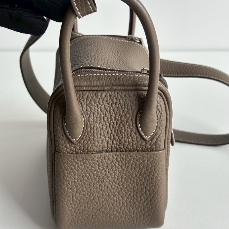 99新🆕 Hermès 愛馬仕 Lindy Mini 大象灰銀釦 二代-13