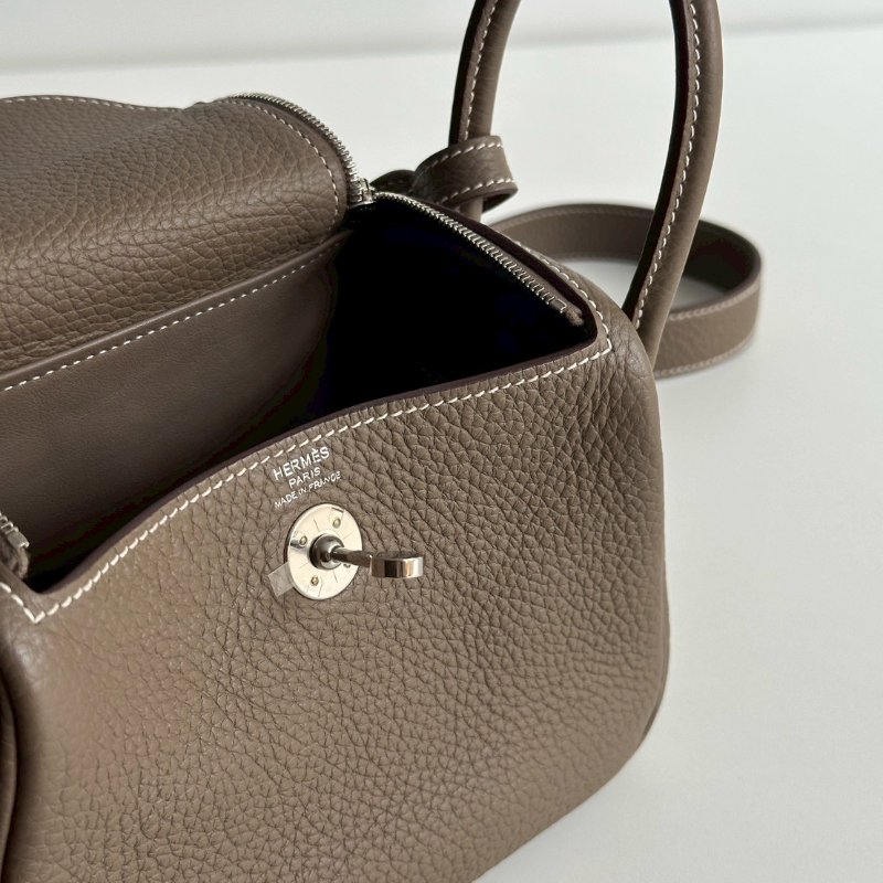 99新🆕 Hermès 愛馬仕 Lindy Mini 大象灰銀釦 二代-15